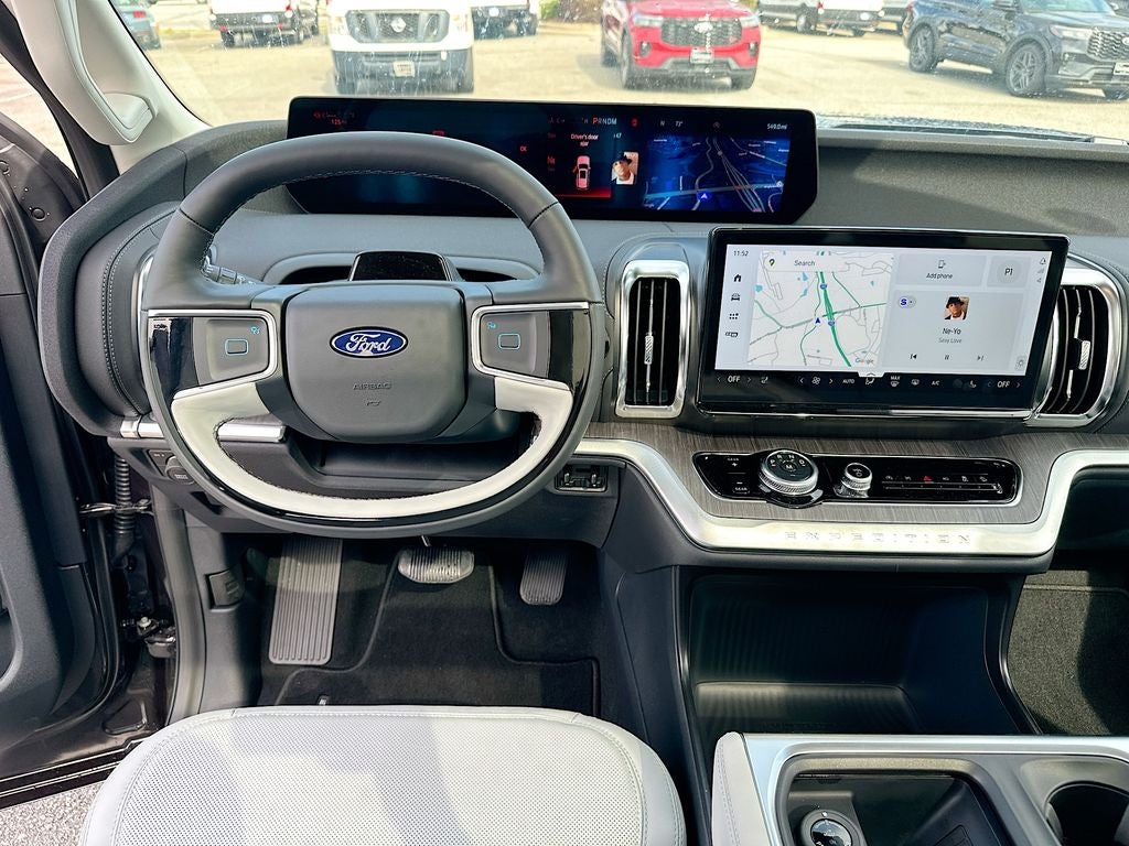 2025 Ford Expedition Platinum