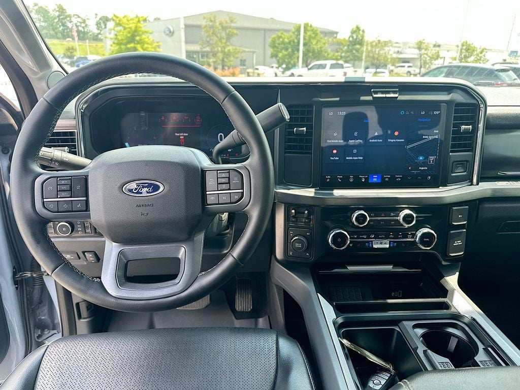 2025 Ford F-350SD Lariat