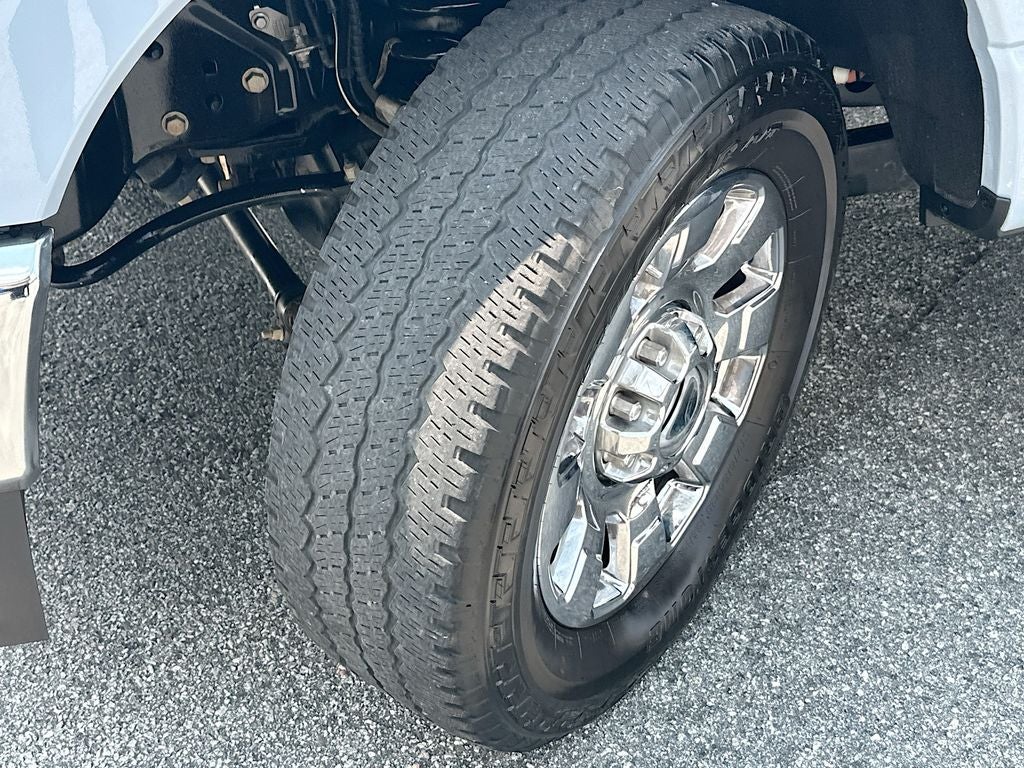 2025 Ford F-350SD Lariat