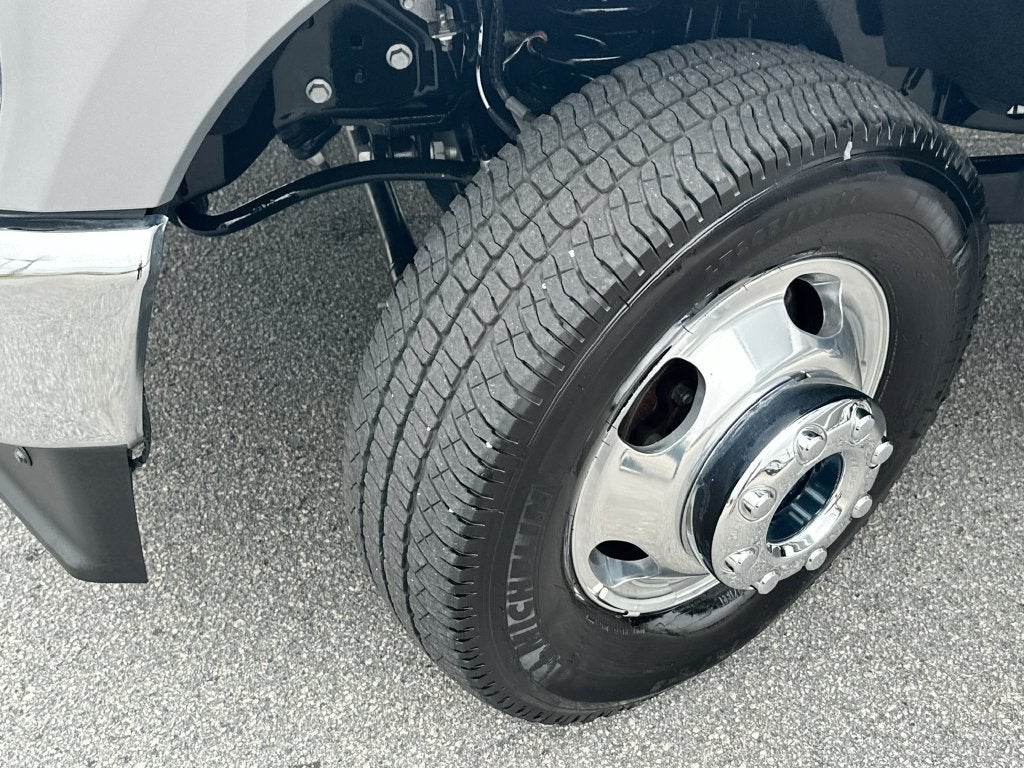 2024 Ford F-350SD Lariat DRW