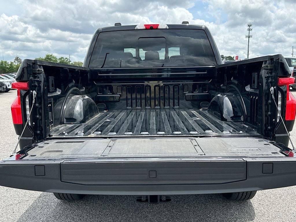 2023 Ford F-150 Lightning Lariat