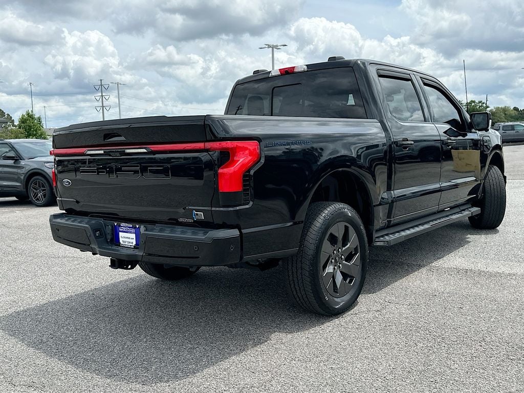 2023 Ford F-150 Lightning Lariat