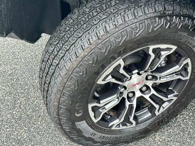 2024 GMC Canyon AT4