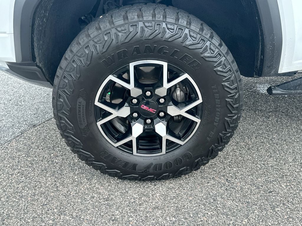2024 GMC Canyon AT4X