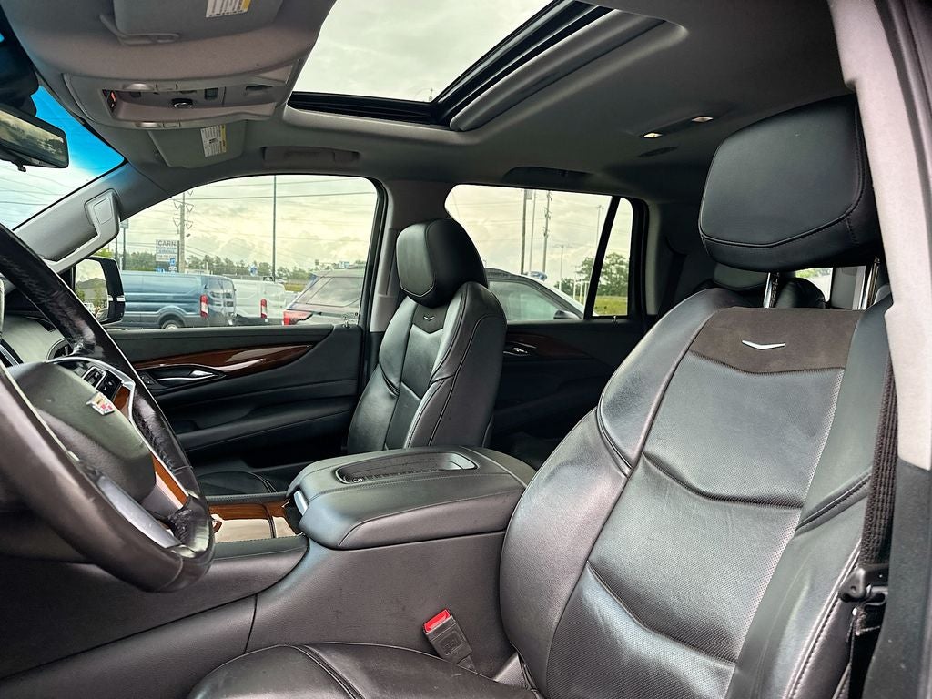 2019 Cadillac Escalade Luxury