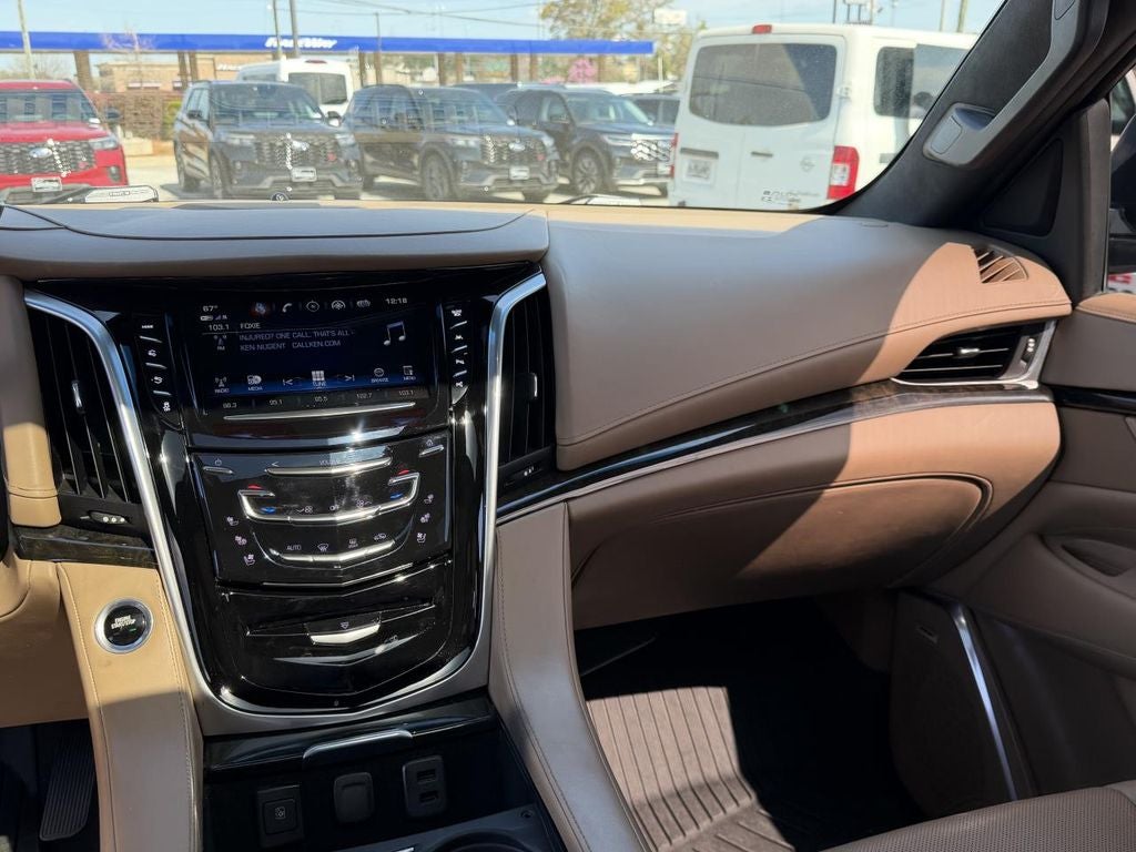 2019 Cadillac Escalade Platinum Edition
