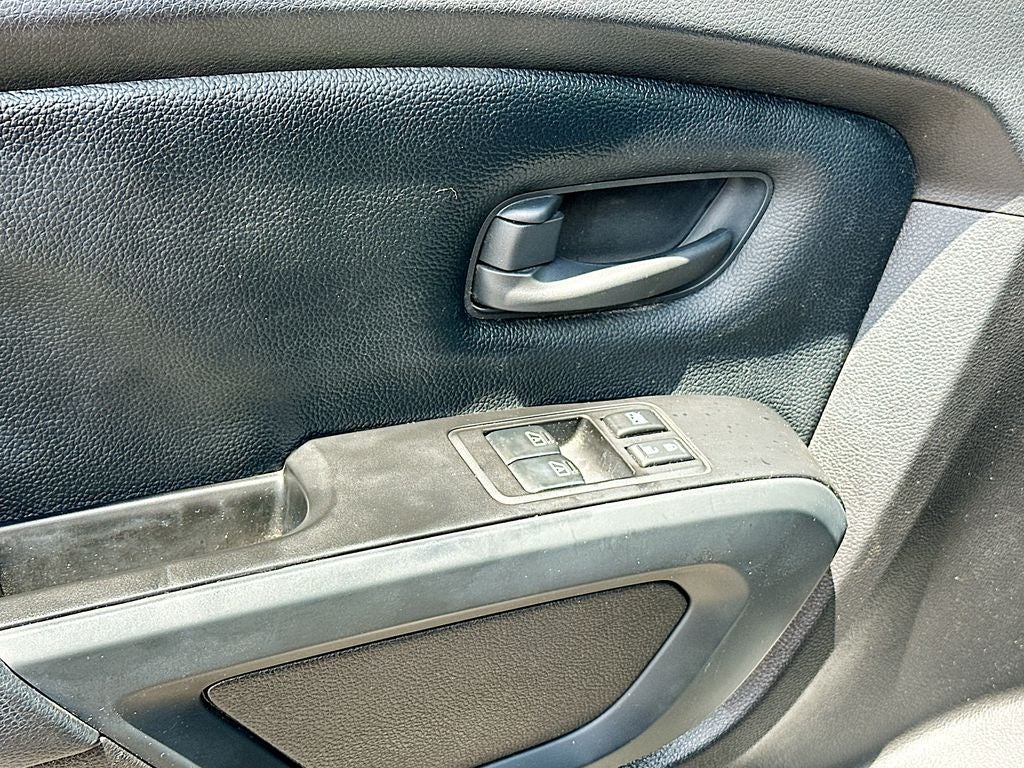 2021 Nissan Titan S