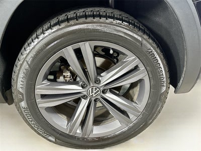 2021 Volkswagen Atlas 3.6L V6 SE w/Technology R-Line