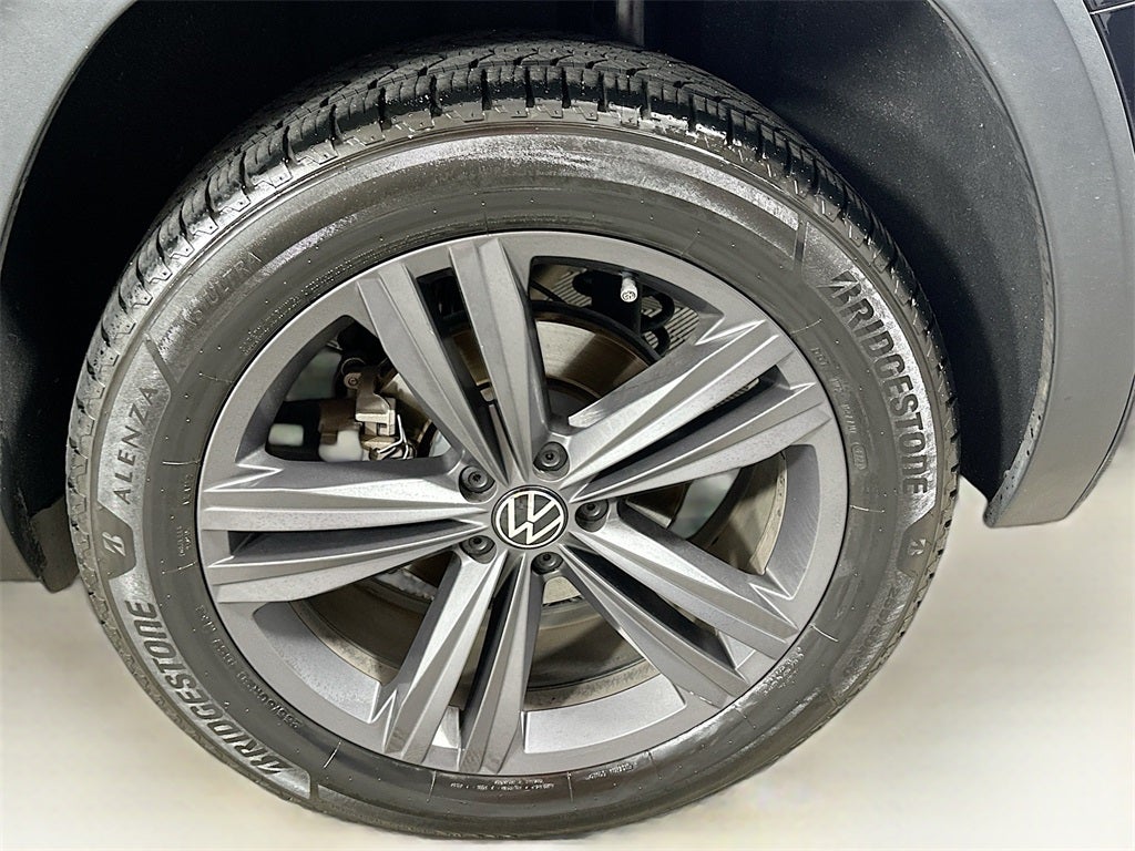 2021 Volkswagen Atlas 3.6L V6 SE w/Technology R-Line