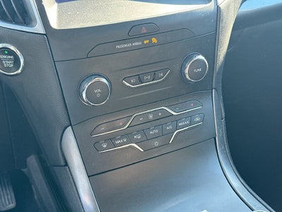 2020 Ford Edge SE