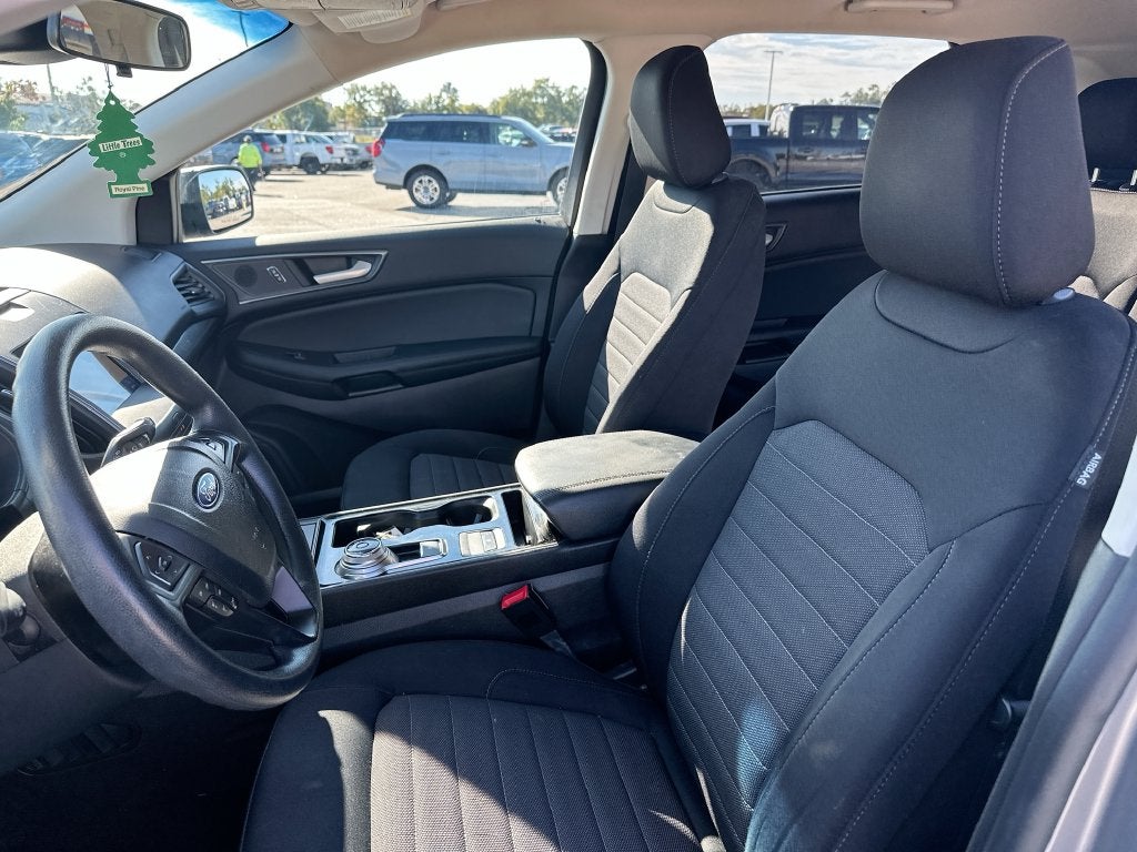 2020 Ford Edge SE