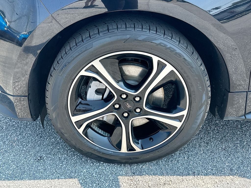 2021 Ford Edge ST