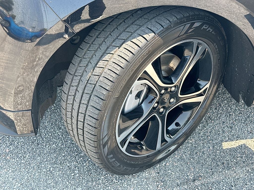 2021 Ford Edge ST