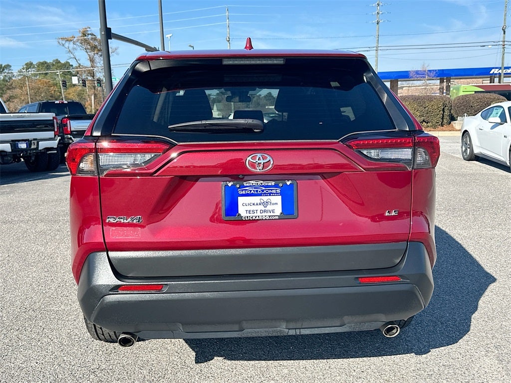 2023 Toyota RAV4 LE