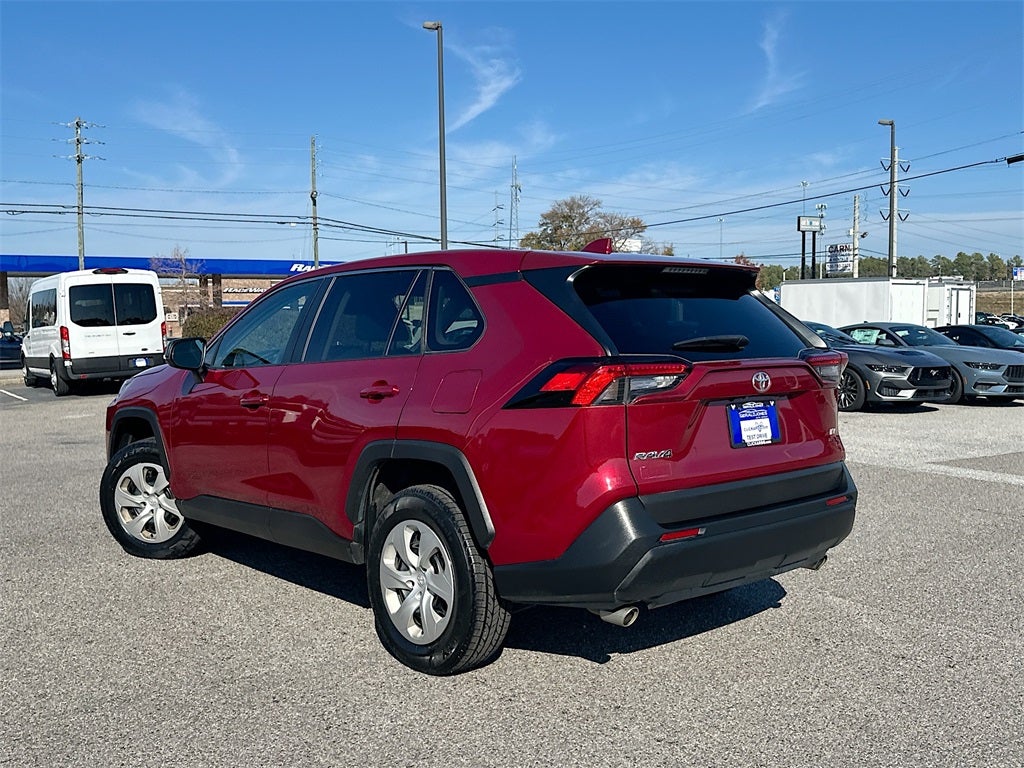 2023 Toyota RAV4 LE
