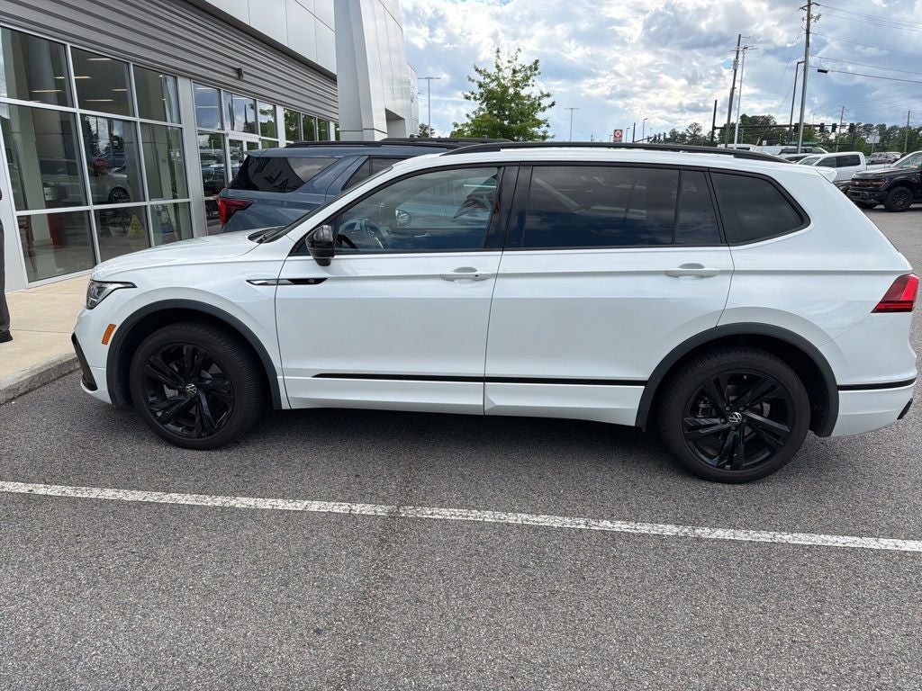2024 Volkswagen Tiguan 2.0T SE R-Line Black