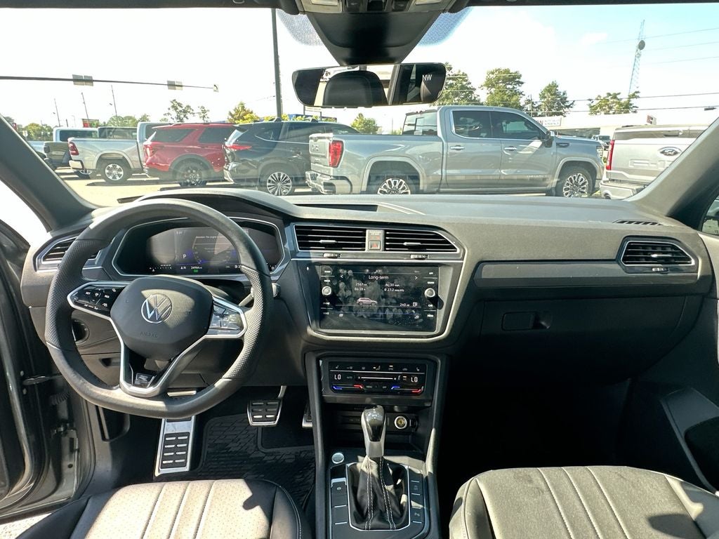 2024 Volkswagen Tiguan 2.0T SE R-Line Black