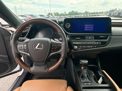2024 Lexus ES 300h Luxury