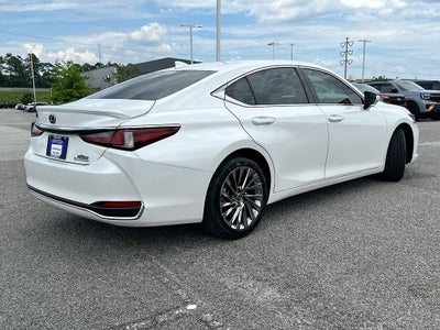 2024 Lexus ES 300h Luxury