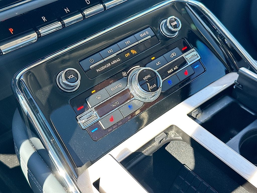 2022 Lincoln Navigator L L Black Label