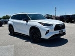 2025 Toyota Highlander Hybrid XLE