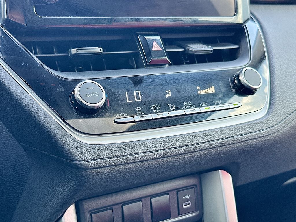 2024 Toyota Corolla Cross LE