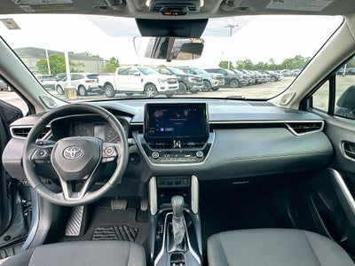 2024 Toyota Corolla Cross LE