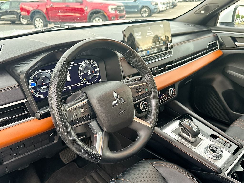 2024 Mitsubishi Outlander SEL