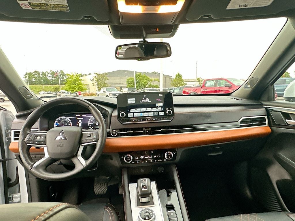 2024 Mitsubishi Outlander SEL