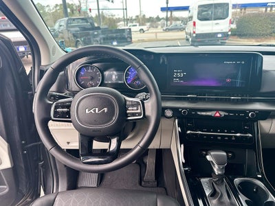 2024 Kia Carnival EX
