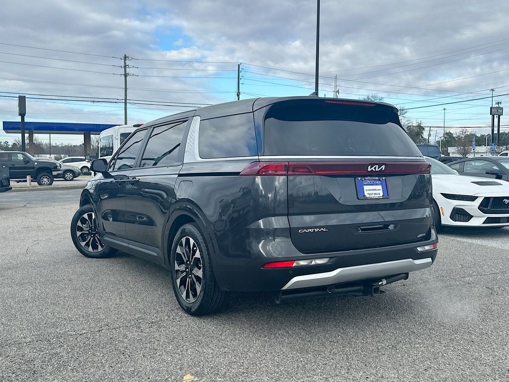 2024 Kia Carnival EX
