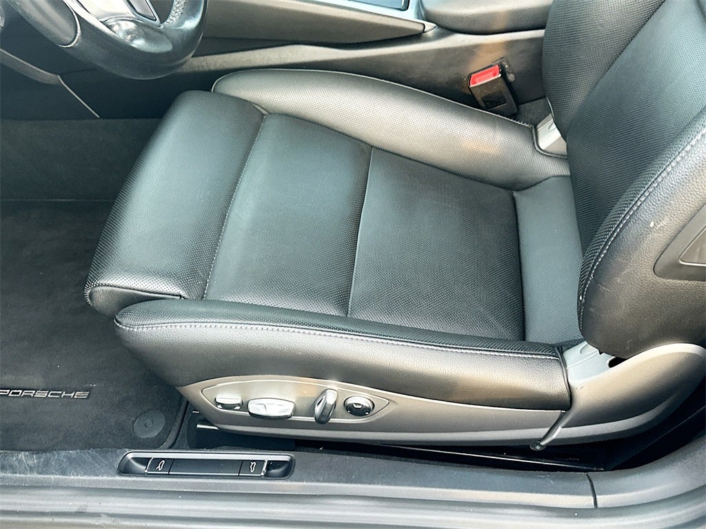 2018 Porsche 718 Cayman Base