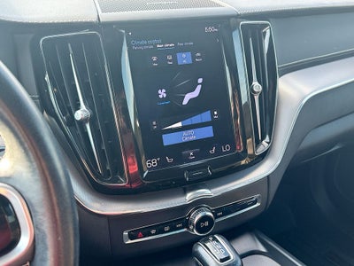 2021 Volvo XC60 T5 R-Design