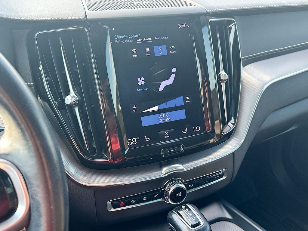 2021 Volvo XC60 T5 R-Design