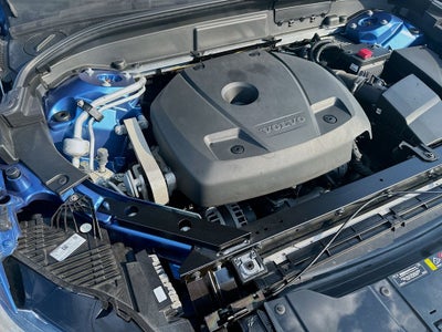 2021 Volvo XC60 T5 R-Design