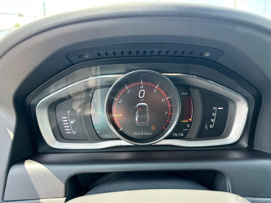 2017 Volvo XC60 T5 Dynamic