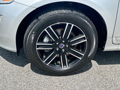 2017 Volvo XC60 T5 Dynamic