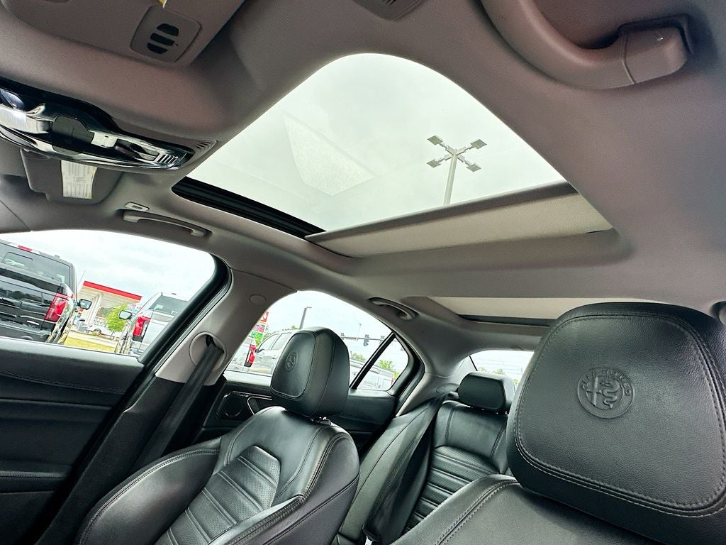 2019 Alfa Romeo Giulia Ti Sport Carbon