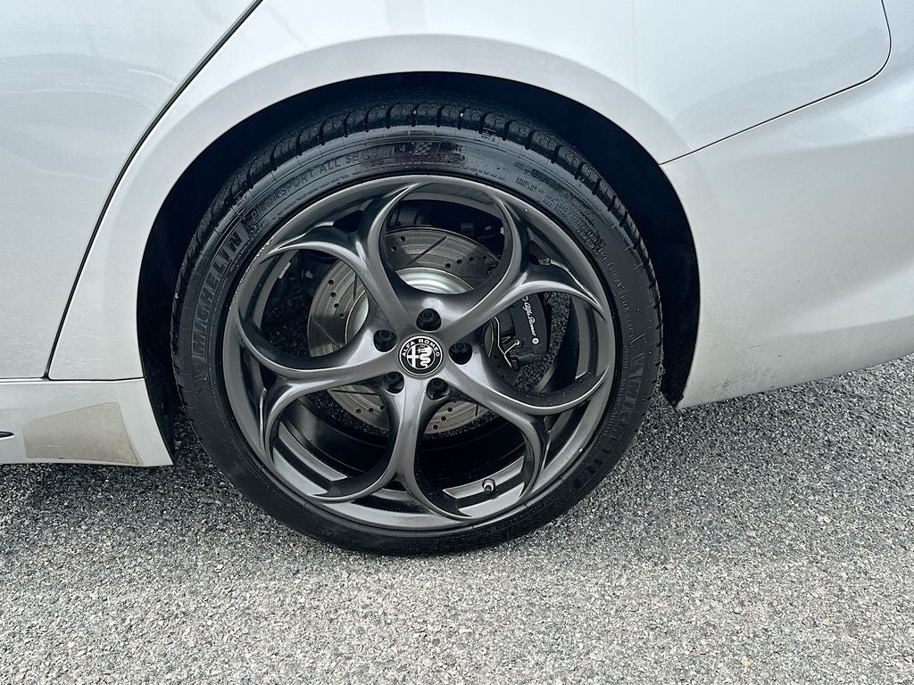 2019 Alfa Romeo Giulia Ti Sport Carbon