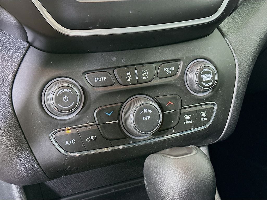 2020 Jeep Cherokee Latitude