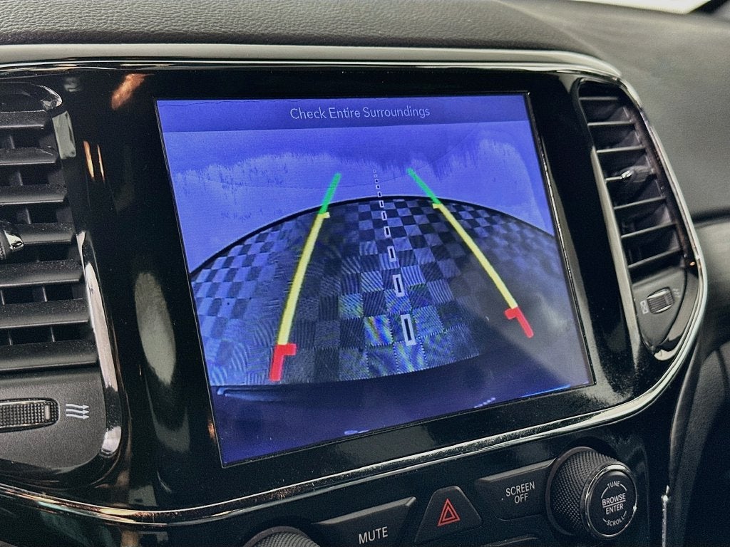 2019 Jeep Grand Cherokee Laredo E