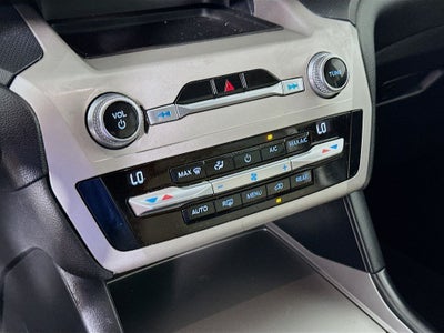 2020 Ford Explorer Base