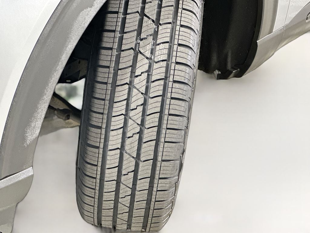 2020 Ford Explorer Base