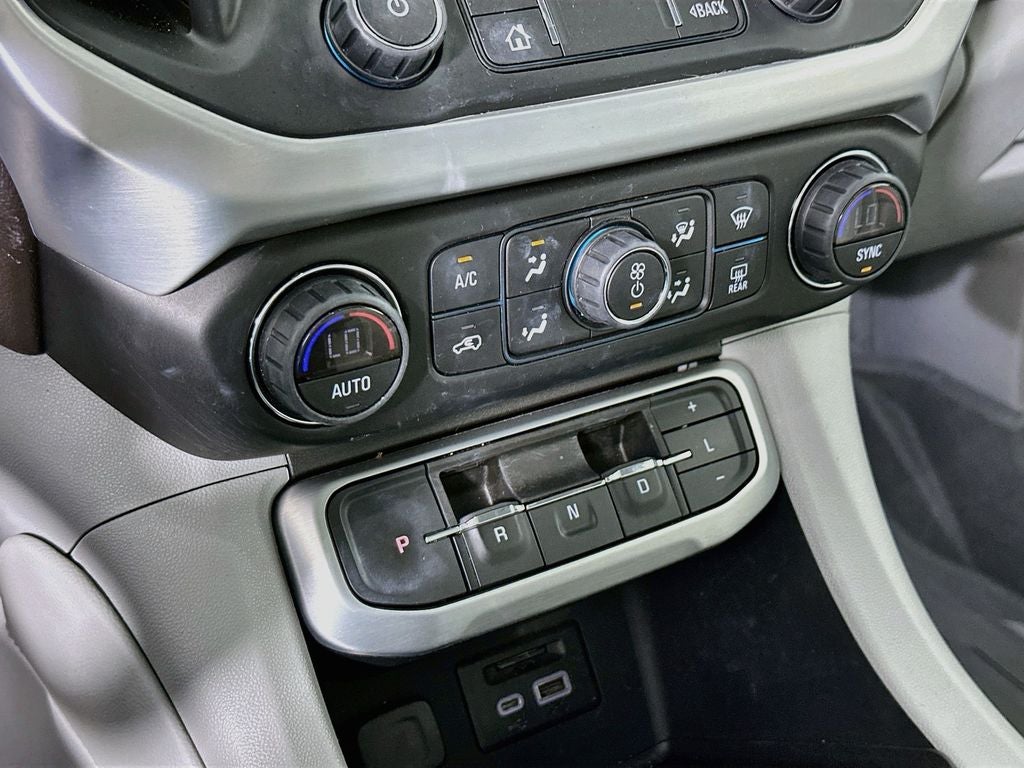 2021 GMC Acadia SLT