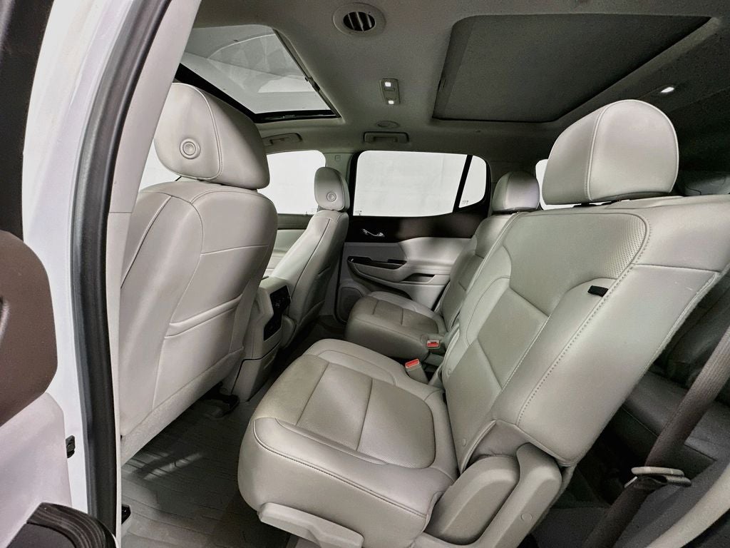 2021 GMC Acadia SLT