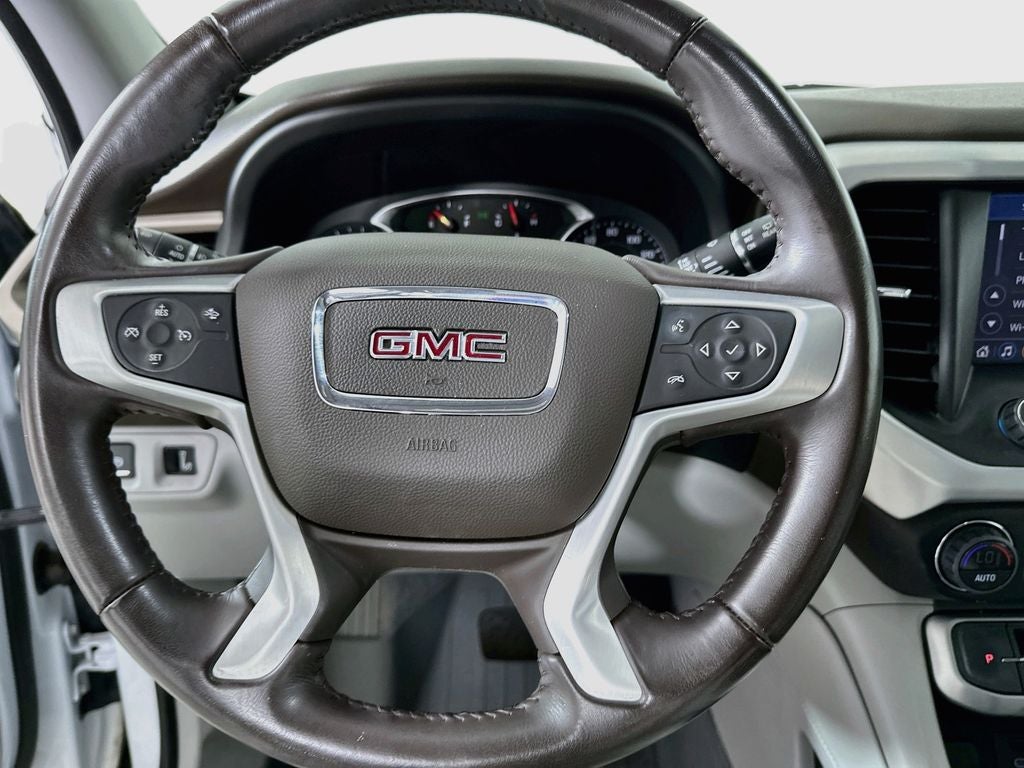 2021 GMC Acadia SLT
