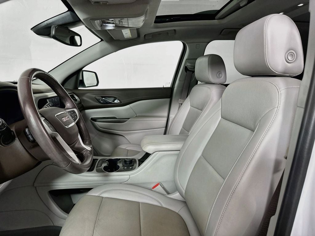2021 GMC Acadia SLT