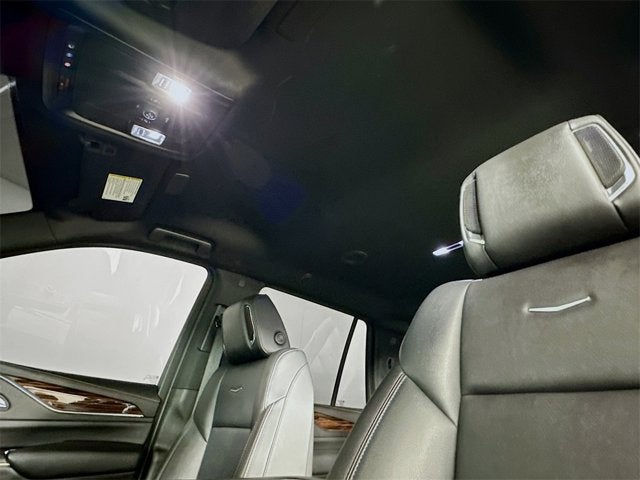 2021 Cadillac Escalade Luxury