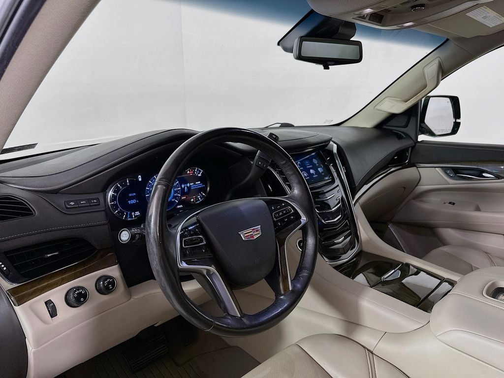 2018 Cadillac Escalade Luxury