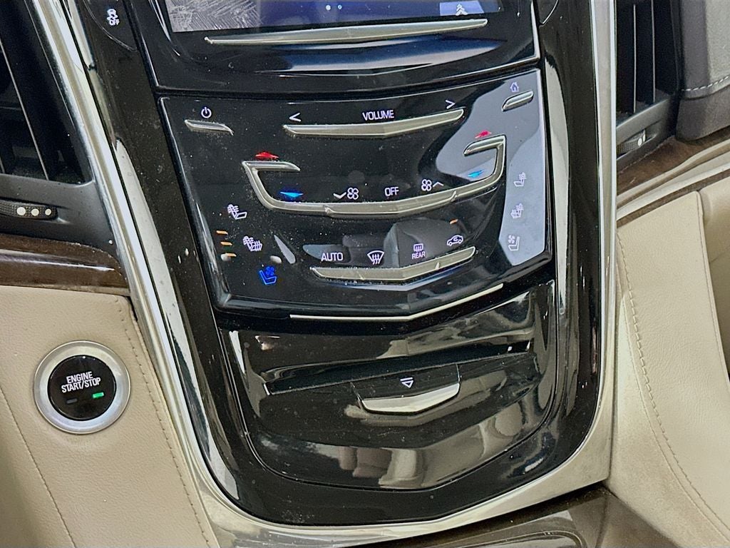2018 Cadillac Escalade Luxury